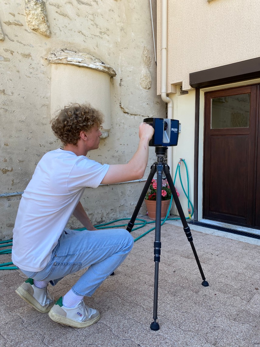 Ugo Gonsolin, jeune dirigeant d’Iso Home dans les Alpes-de-Haute-Provence (04)
