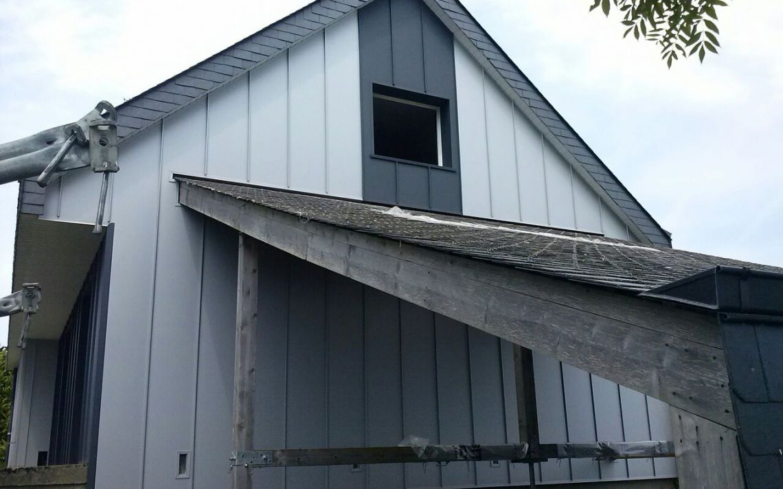 Isolation par l’extérieur de 3 façades d'une maison des années 70