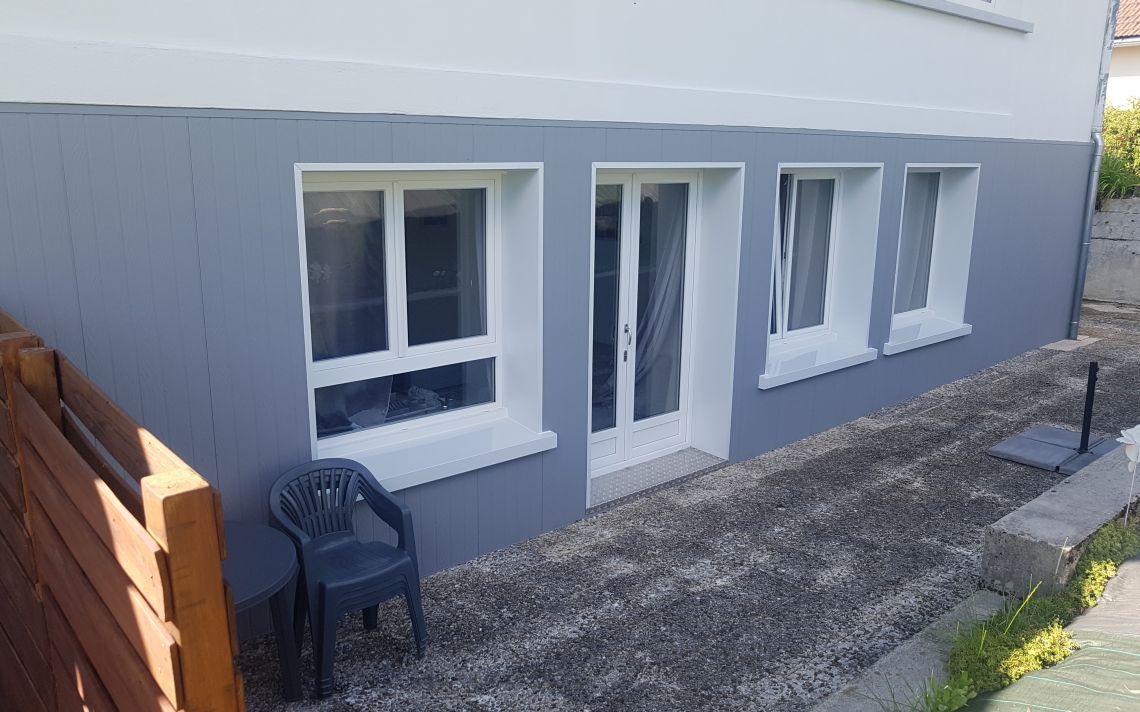 Isolation thermique et embelissement des façades d'un gite